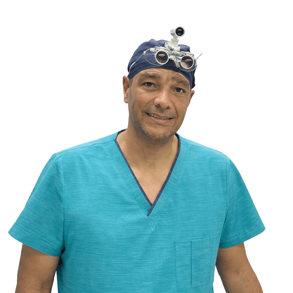 Dr. Marcelo Clermón, profesor de Cirugía, Periodoncia e Implantes en Salgado Academy